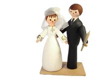 Figures Of The Bridegroom And The Bride Stock Photos