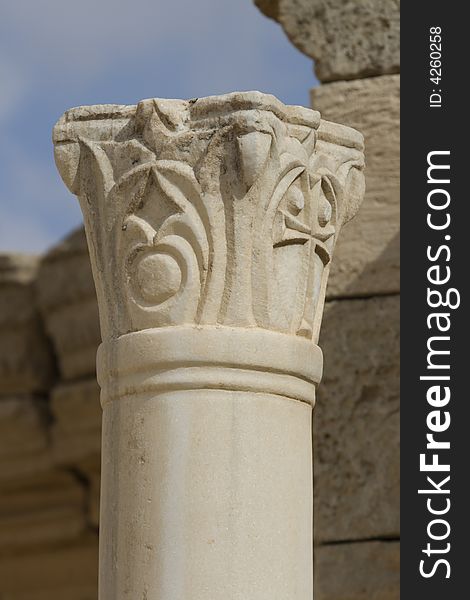 Column capital in the ancient nabatean city of Mamshit, Israel