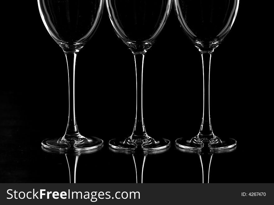 Glass series: three trotters of wine bocal