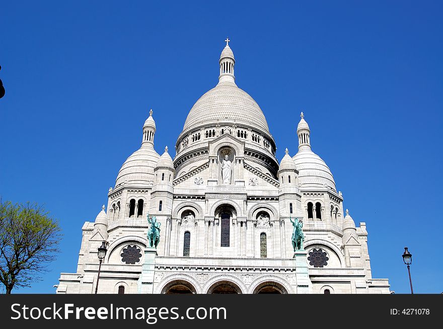 The basilica Sacre-Coeur, Montmartre, Paris
