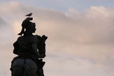 Gull On A Top Of Memorial Monument Royalty Free Stock Photos Gull On A Top Of Memorial Monument Royalty Free Stock Photos