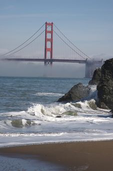 The Golden Gate Bridge In The Morning Fog Royalty Free Stock Photos The Golden Gate Bridge In The Morning Fog Royalty Free Stock Photos