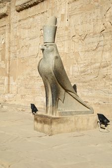Statue Of Horus In Edfu Temple Royalty Free Stock Images