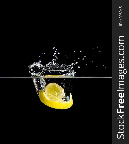 Lemon fall in the water