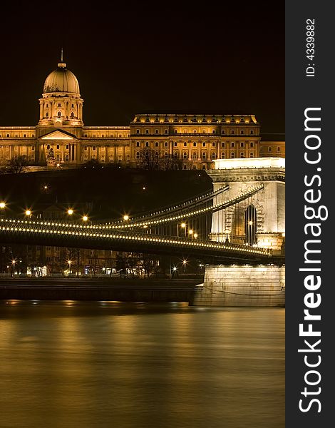 Chain bridge at night in Budapest