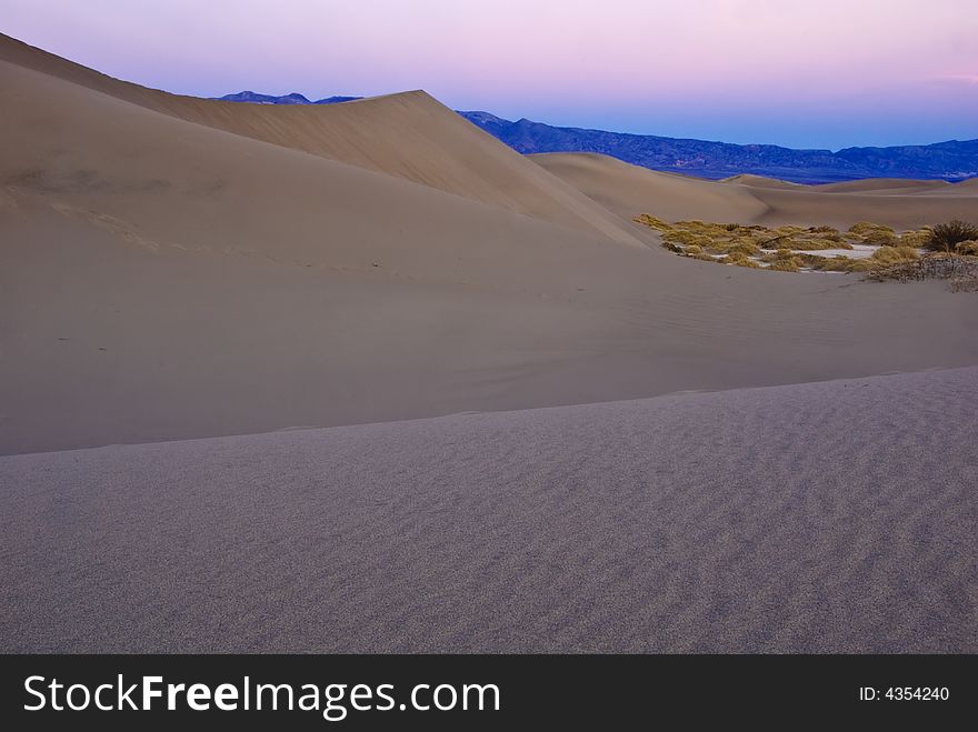 Sand dunes near Stovepipe Wells, Death Valley