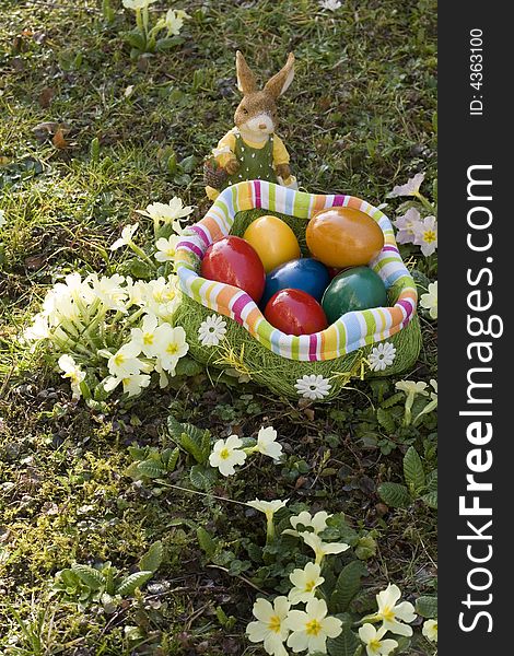 The searches of Easter eggs are a popular custom to the Easter party.