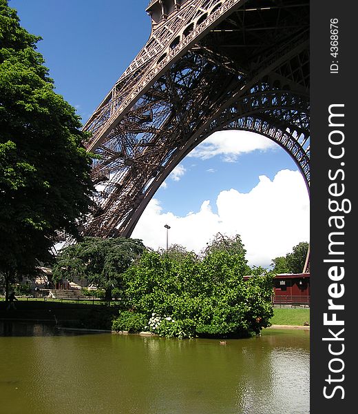 View on a tremendous Eiffel tower.