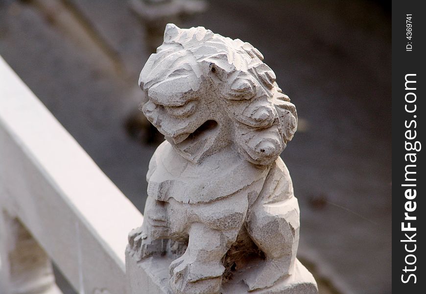 Stone carving lion,Watches for the people.