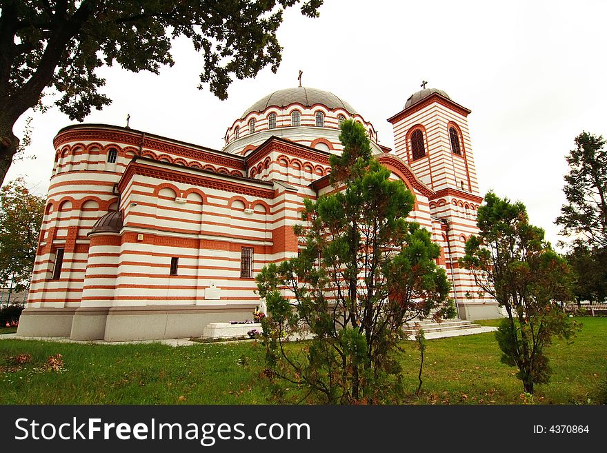 Red brick Orthodox church, wide angle