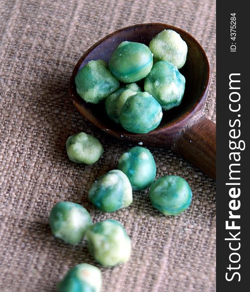 Wake up your taste buds with wasabi peas. Low in fat and hot...hot...hot!