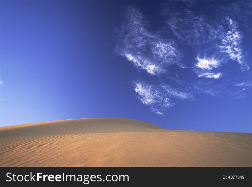 Ripples of desert dunes, sahara, Tunisia, Africa. Ripples of desert dunes, sahara, Tunisia, Africa.