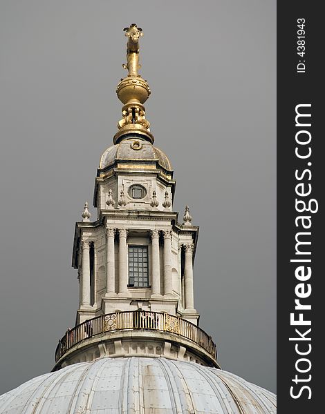 Famous London landmark designed by Christopher Wren. Famous London landmark designed by Christopher Wren.