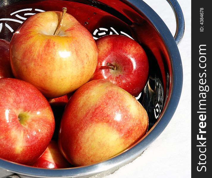 Apples Lower Cholesterol