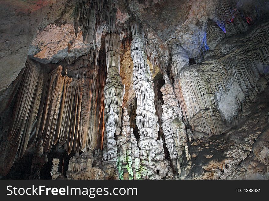 Here is a suburban cavern in Beijing. 200 meters of stalactite in depths in the underground.The time that it forms, has had a history of 100 million years already. Here is a suburban cavern in Beijing. 200 meters of stalactite in depths in the underground.The time that it forms, has had a history of 100 million years already