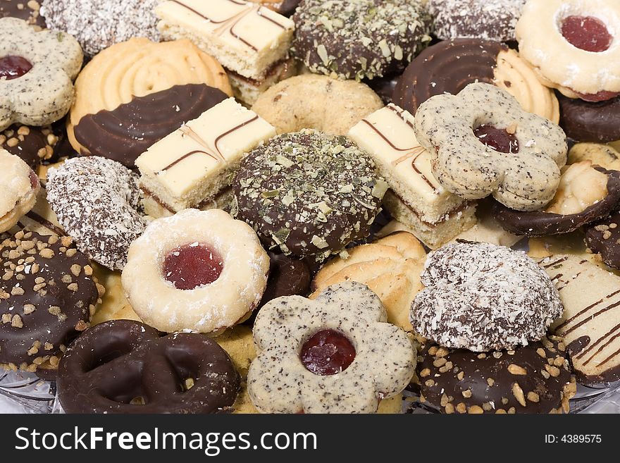 To be happy Christmas cookies baked.