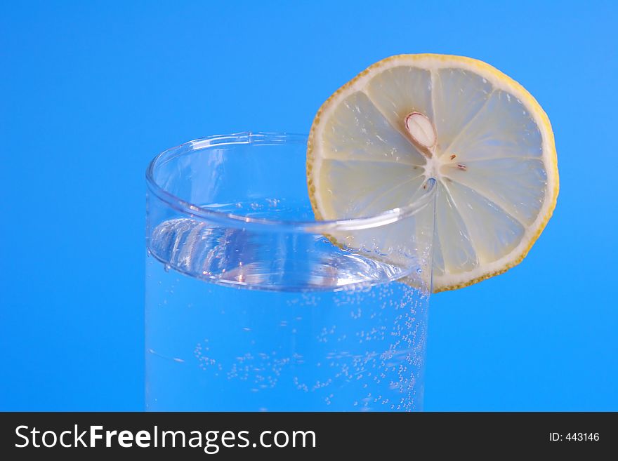 Drink with lemon