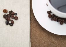 Coffee Cup And Coffee Beans Royalty Free Stock Images Coffee Cup And Coffee Beans Royalty Free Stock Images