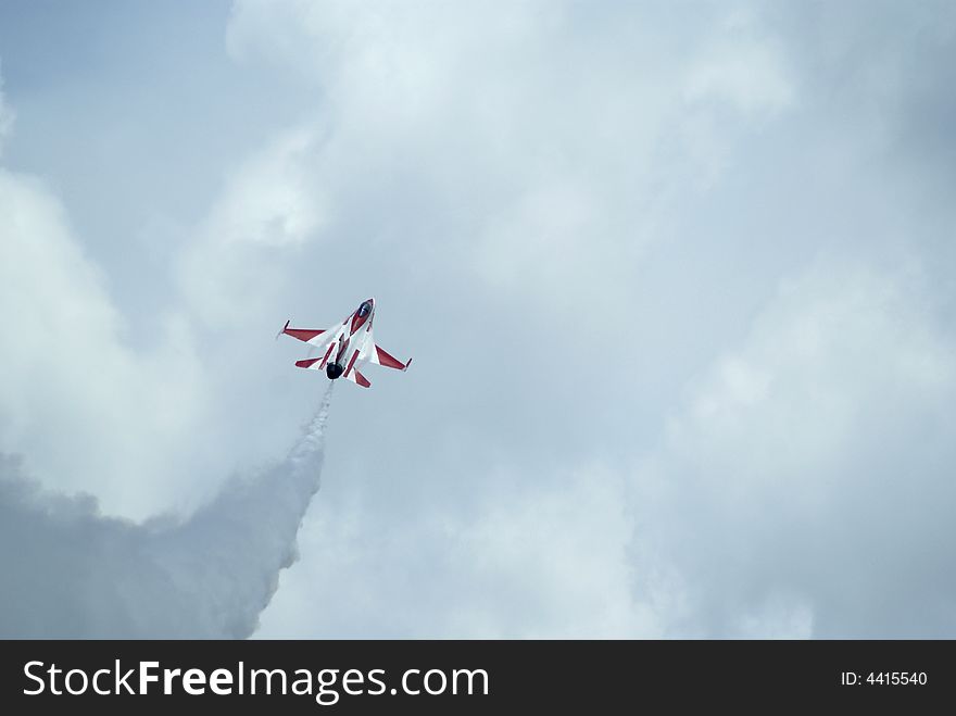 Airshow F16 Acrobatics