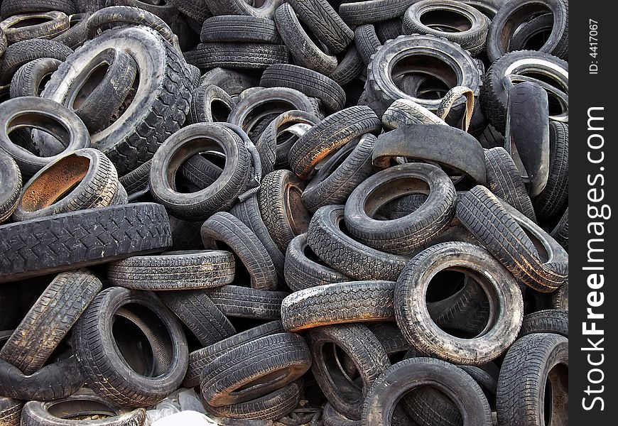 A lot of dumped tires in a landfill