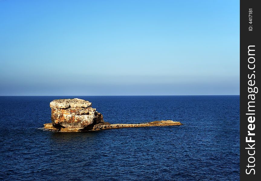 Litle islet in the coast of Majorca (Balearic Islands - Spain). Litle islet in the coast of Majorca (Balearic Islands - Spain)