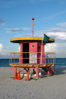 Pink Art Deco Lifeguard Tower In South Beach Royalty Free Stock Image