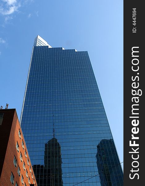 A picture of a skyscraper in the city of Minneapolis. A picture of a skyscraper in the city of Minneapolis