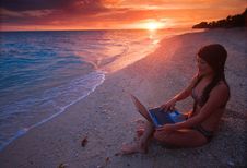 Work Anywhere In Paradise Royalty Free Stock Photos Work Anywhere In Paradise Royalty Free Stock Photos