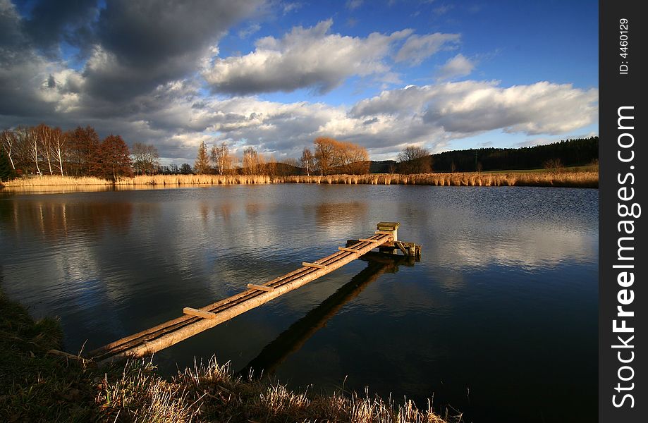 Trre in meadow,about the pond,cross wind,cloud rock,arboor,foters,cloud drift,heap,countryside,