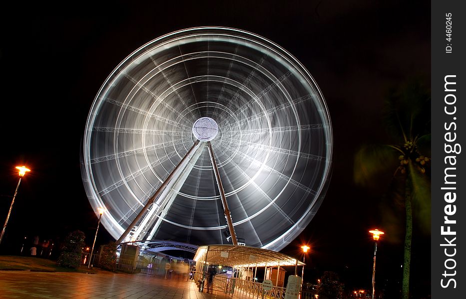 Eyes on malaysia - ferris wheels in kualal lumpur at the night scene