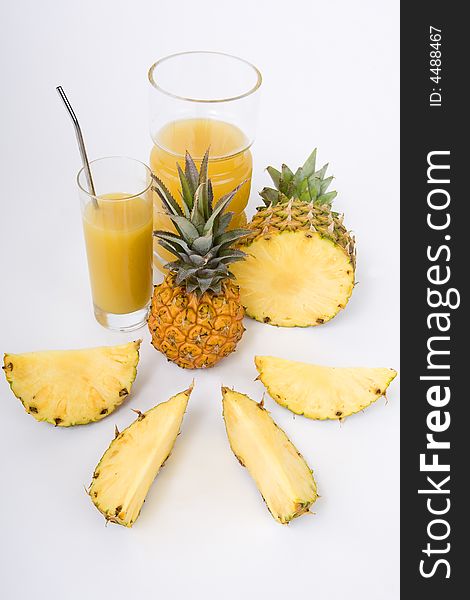 Pineapple juice is very refreshing and rich of vitamins