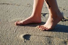 Foot On The Beach Royalty Free Stock Image Foot On The Beach Royalty Free Stock Image