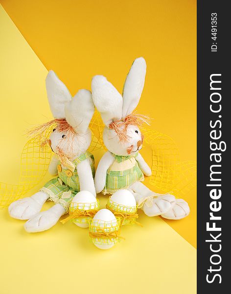 Easter decorations: rabbit and eggs.