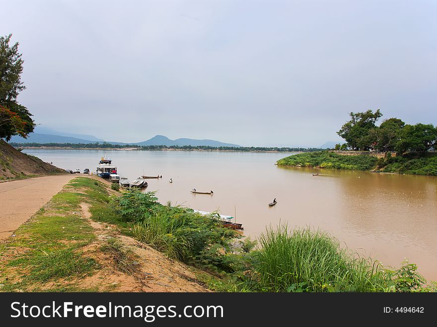 Mekong river boatmen