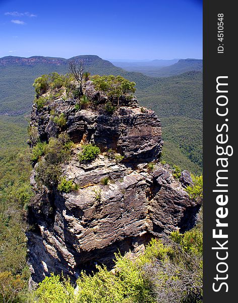 Rock cliff in Blue Mountains-part of Tree Sisters