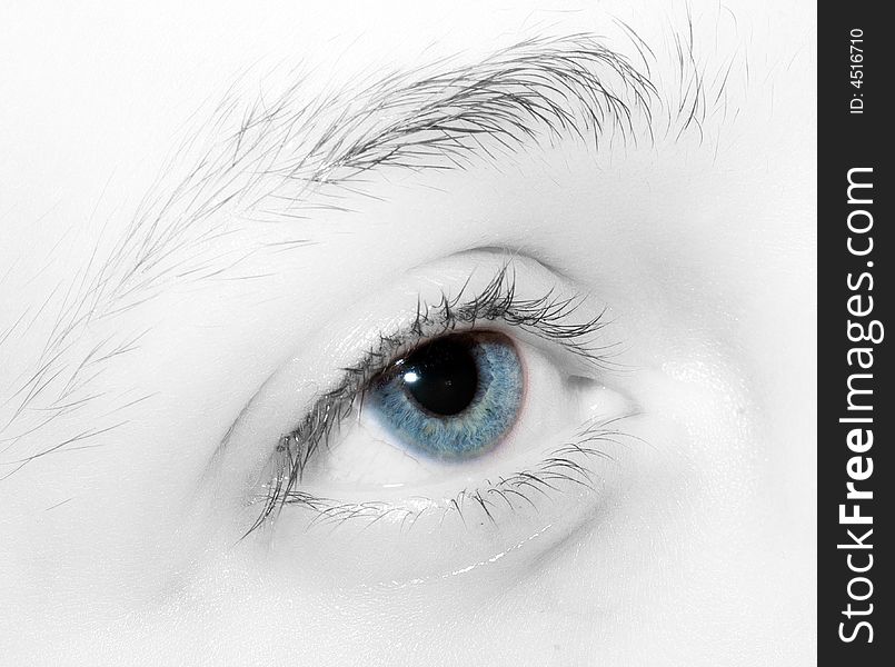 Woman blue eye with good look