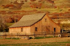 Barn At Sunset Royalty Free Stock Photos Barn At Sunset Royalty Free Stock Photos