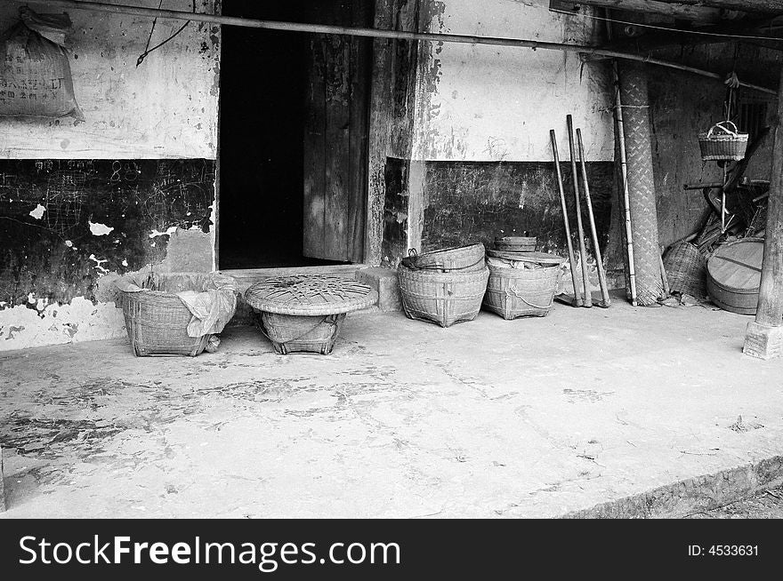 Farmer's cortyard, taken in Sichuan Province, China. Leica mp m35f1.4,tmax100. Farmer's cortyard, taken in Sichuan Province, China. Leica mp m35f1.4,tmax100