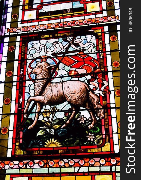Old victorian stained glass lamb