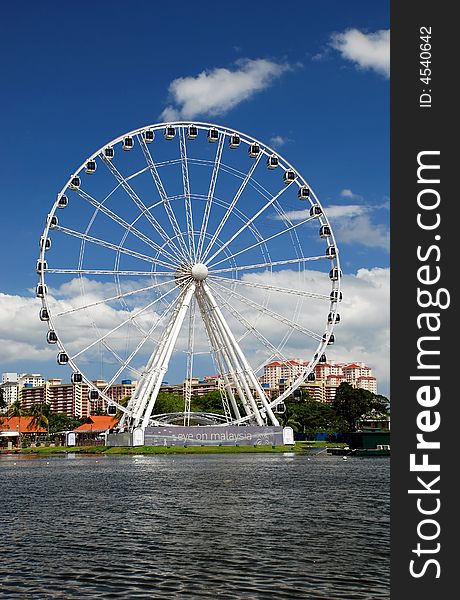 Eyes on malaysia_ferris wheels at kuala lumpur, malaysia