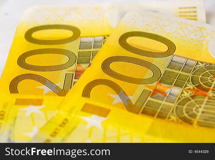 200 Euro Bills