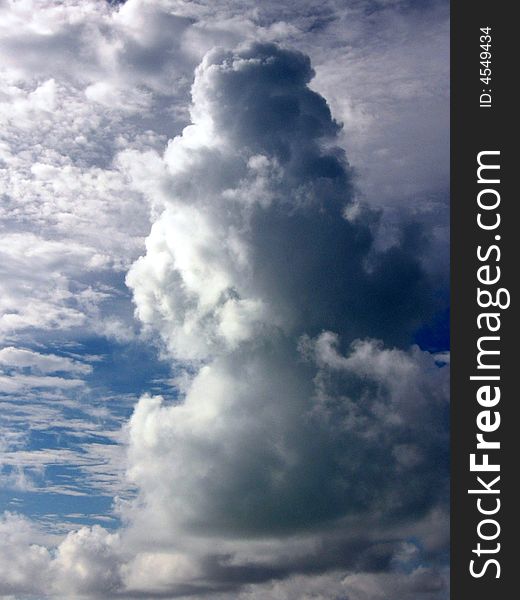 A big cloud in the Maldivian sky. A big cloud in the Maldivian sky