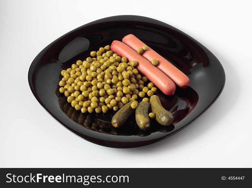Sausage And Green Peas