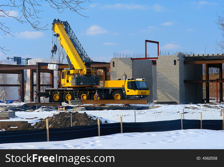 A picture of a construction site where building is under construction