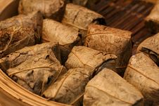 Dim Sum-glutinous Rice Wrapped In Lotus Leaf Stock Images Dim Sum-glutinous Rice Wrapped In Lotus Leaf Stock Images