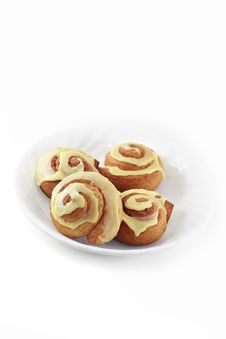 Cinnamon Rolls On A Plate Royalty Free Stock Images Cinnamon Rolls On A Plate Royalty Free Stock Images