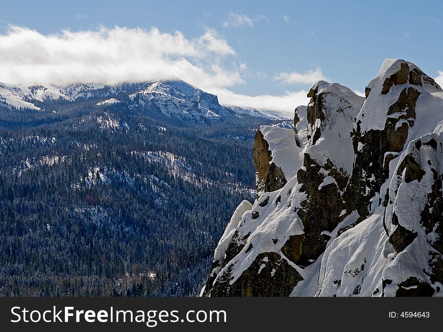 Snowy mountains near Lake Tahoe