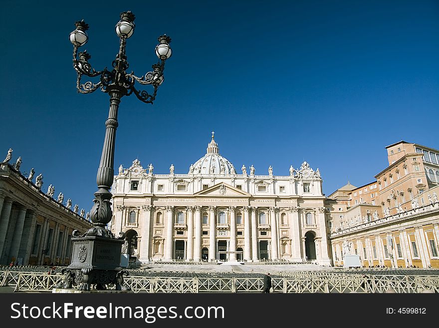 St-Peters Piazza on a beautiful morning