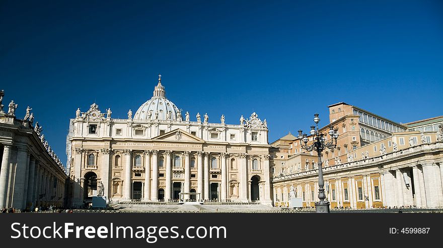 St-Peters Piazza on a beautiful morning