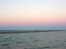 Couple On Pier Royalty Free Stock Photography Couple On Pier Royalty Free Stock Photography